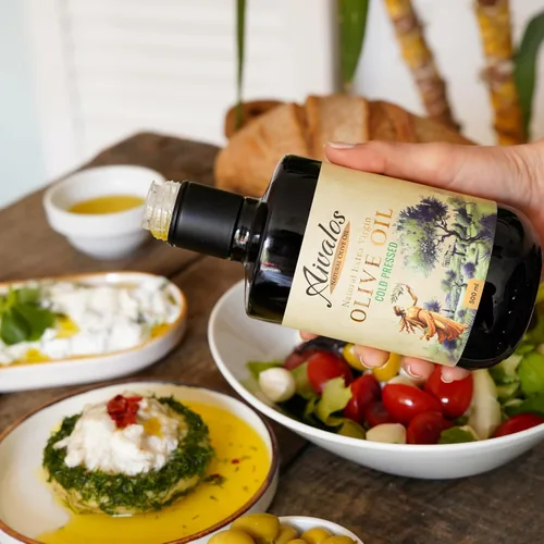 Miniatura 3 de Aceite de oliva virgen extra Aivalos – AOVE de cosecha temprana de polifenol de una sola propiedad de Turquía Prensado en frío a 80.6 °F 0.56%