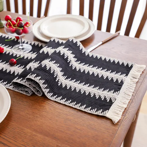 Miniatura 21 de Simple&Opulence - Camino de mesa de macramé estilo bohemio - 12 x 60 pulgadas, camino de mesa de algodón estilo granja con bordes trenzados