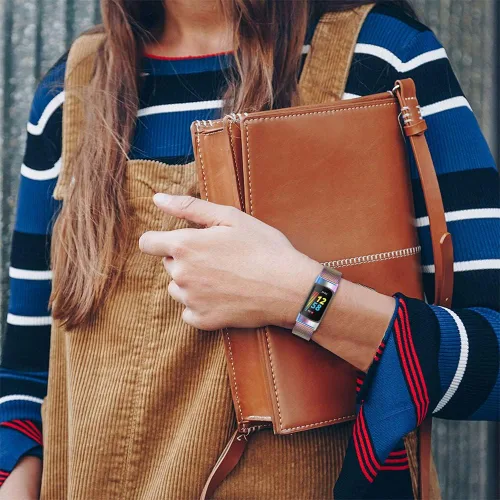 Miniatura 4 de FitTurn Correa delgada para reloj inteligente Fitbit Charge 5, correa de reloj ajustable de malla de acero inoxidable, correa femenina de repuesto