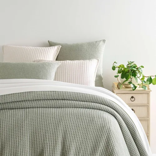 Miniatura 6 de Pine Cone Hill Pick Stitch Evergreen - Funda de almohada de Matelasse, tamaño estándar, patrón sólido verde