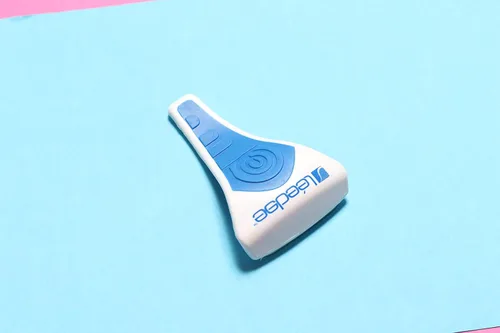 Miniatura 4 de Exfoliador de cuerpo completo Le Edge, color azul