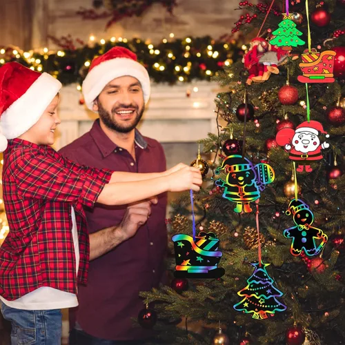 Miniatura 5 de Max Fun Manualidades de Navidad para niños, 96 piezas de adornos de arco iris mágico, tarjetas para raspar de papel, suministros de arte