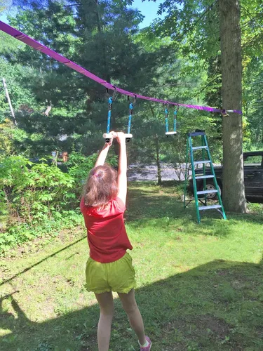 Miniatura 4 de BeneLabel Juego de 2 barras de mono Ninja para carreras de obstáculos, barra de columpio trapecio de capacidad de 250 libras para madera Slackline