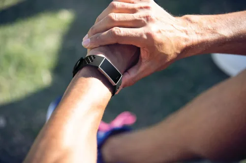 Miniatura 4 de Fitbit Charge 3 - Correa de accesorios, producto oficial de Fitbit Sport, negro, pequeña