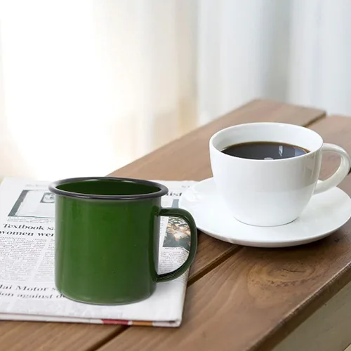 Miniatura 9 de Hemoton Juego de 4 tazas de té y café para uso doméstico, oficina, fiesta o camping, tazas de colores surtidos de metal