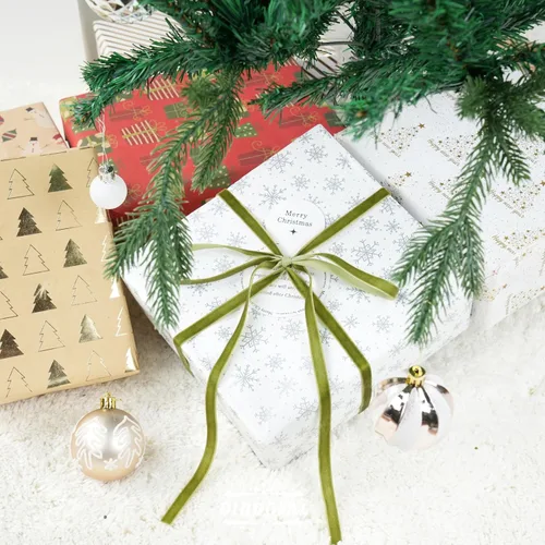 Miniatura 4 de Cinta de terciopelo verde musgo de 3/8 pulgadas de una sola cara, cinta de terciopelo fina para envolver regalos, verde oliva para decoraciones