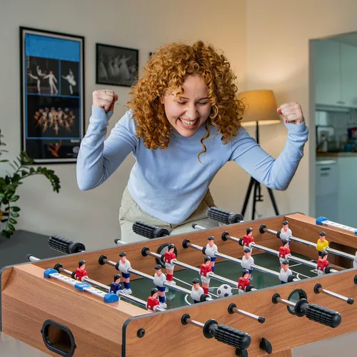 Miniatura 5 de Giantex Mesa de futbolín plegable de 27 pulgadas con 2 mini balones de fútbol, puntuación - Certificado ASTM para recreación en interiores, ideal