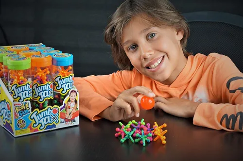 Miniatura 6 de JA-RU Juego de gatos jumbo con pelota (paquete de 12) – Juego de bolas y gatos de goma suave para niños, juguetes clásicos de patio de recreo