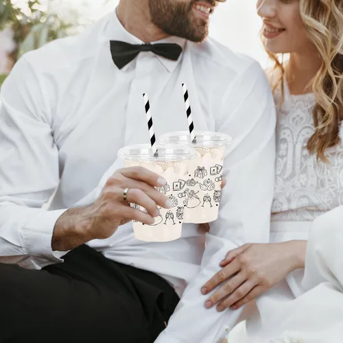 Miniatura 7 de Whaline Juego de 50 vasos de plástico para boda con tapas, popotes negros, para novia, novio, champán, desechables, tazas de café helado