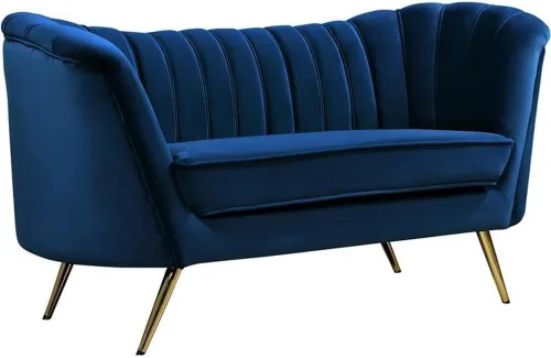 Miniatura 7 de Meridian Furniture Margo Collection Modern Sofá biplaza tapizado de terciopelo contemporáneo con acolchado de canal profundo y patas de acero