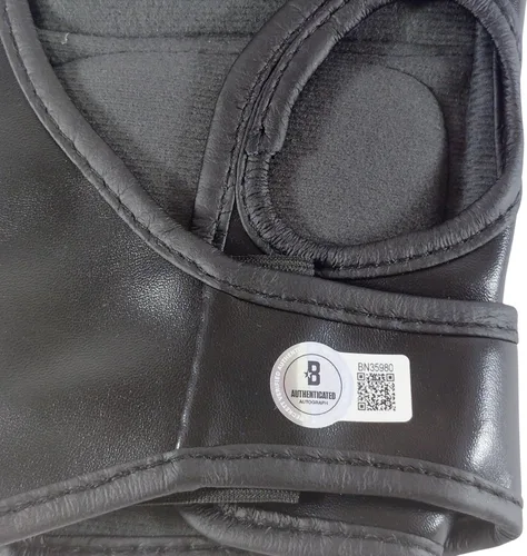 Miniatura 4 de Julianna Pena - Guante firmado de MMA de Beckett, autógrafo auténtico UFC, guantes de campeonato de lucha definitiva, regalos para hombres y mujeres