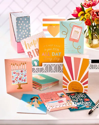 Miniatura 8 de American Greetings Tarjetas de lujo con sobres, mamá amiga (32 unidades)