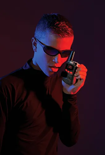 Miniatura 3 de SpyX Walkie Talkies + reloj de reconocimiento. Juego de herramientas de doble agente. Paquete de 2 walkie talkies + un reloj 8 en 1. Artículos