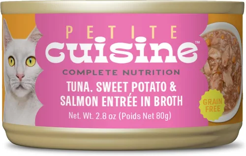 PETITE CUISINE Whole Foods - Alimento húmedo para gatos, atún, batata y salmón en caldo, lata de 2.8 onzas (24 unidades)