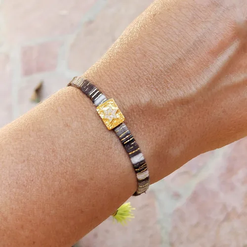 Miniatura 14 de Alef Bet by Paula Macrame Friendship Bracelet in Shades of Blue with Gold-plated Jewish Star of David Charm
