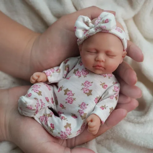 Miniatura 6 de MYREBABY Muñeca Bebé Reborn de 7 Pulgadas, Muñeca de Silicona Niña Betty, Mini Muñecas Realistas de Bebé Recién Nacido de Silicona de Cuerpo