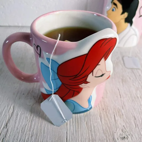 Miniatura 7 de Disney Princess La Sirenita, par de tazas con el beso de Ariel