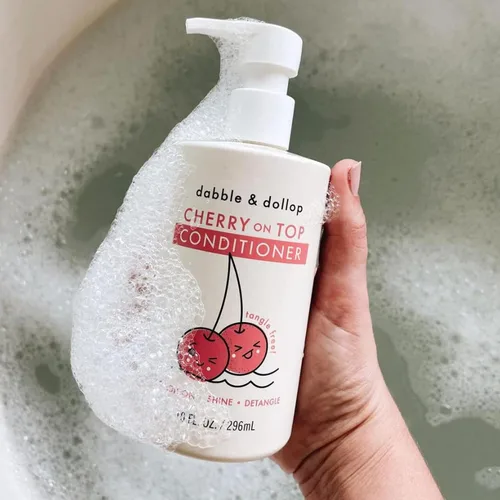 Miniatura 6 de Dabble & Dollop Cherry on Top - Acondicionador desenredante para niños y niños pequeños, origen natural, no tóxico, vegano, sin sulfato para cabello