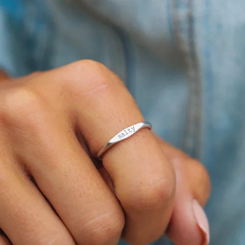 Miniatura 2 de Pura Vida Anillo apilable Salty Vibes - Banda de plata de ley 925, base de latón, tallas 5-9