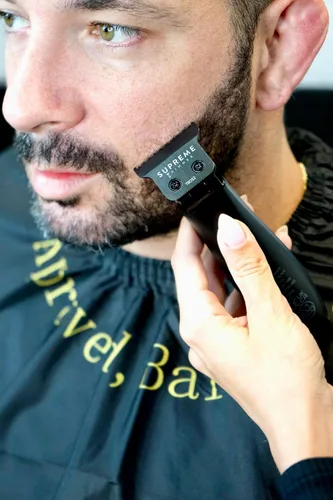 Miniatura 7 de Supreme Trimmer 2-en-1 T-Shaper Recortadora y Afeitadora de Espuma Crunch STF602 Afeitadora Eléctrica y Recortadora de Barba ST5206 DLC para Negro
