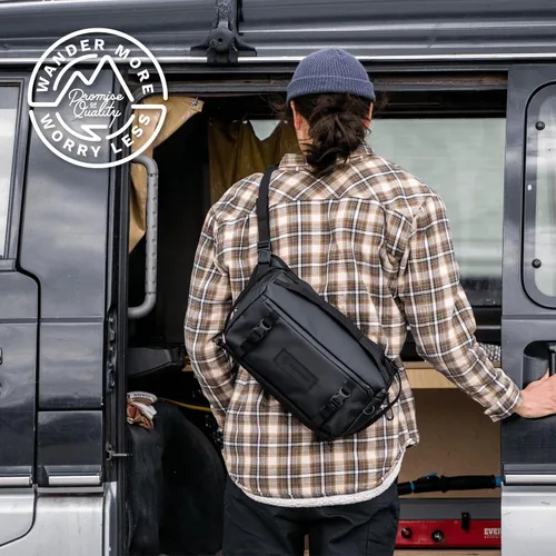 Miniatura 5 de WANDRD ROGUE V1 9L Sling: bandolera compacta para cámara y bolsa cruzada con acceso rápido, transporte de 3 vías, bolsa ligera ideal para viajes