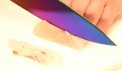 Miniatura 9 de SUMIKAMA KASUMI 22020/RA Cuchillo Kasumi, revestimiento de titanio, cuchillo en forma de espada, fabricado en Japón, 7.9 pulgadas (7.9 in), cuchillo