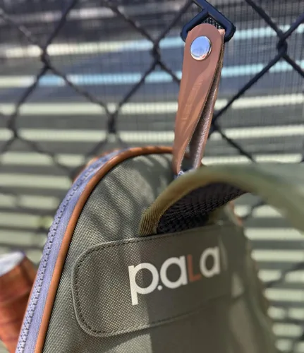 Miniatura 12 de P.ala Multi-Sport Crossbody Padel Bag – Fits 2 Padel Rackets, Lightweight 2.07 lb, Fence Hook, 13” Device Sleeve, Compact Racket Bag for Padel, Verde