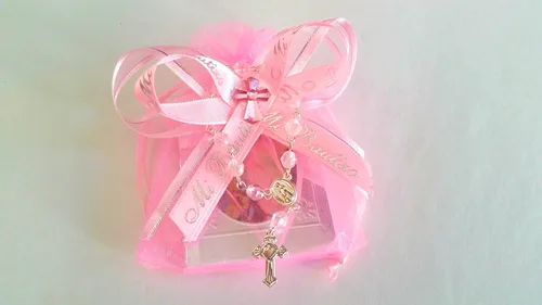 Rosa para niña. Recuerdos de bautizo 12 piezas/libros de oración. -Español- (12) bolsas de organza para recuerdos. (12) mini rosarios. Libro en