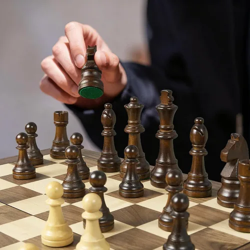 Miniatura 8 de Juego de ajedrez de madera de 18.5 pulgadas con asa, juegos de ajedrez para adultos y niños, juegos de mesa plegables portátiles con tamaño King