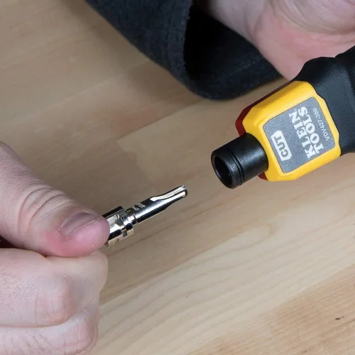 Miniatura 6 de Klein Tools VDV427-300 Herramienta de perforación de impacto con hoja 66/110, conexiones de cable CAT confiables, fuerza ajustable, incluye púa