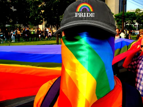 Miniatura 3 de Gorra de béisbol bordada con diseño de orgullo arcoíris – Gorra LGBT ajustable para hombres y mujeres