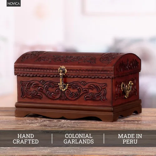 Miniatura 4 de NOVICA Caja de joyería de madera y cuero labrado Mohena con temática colonial, legado colonial