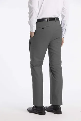 Miniatura 4 de Calvin Klein Pantalón de vestir de ajuste moderno para hombre