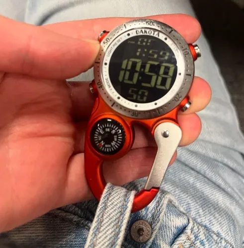 Miniatura 5 de Dakota Clip digital, reloj de clip, alarma, cronómetro, temporizador y reloj de doble hora, regalos al aire libre para hombres y mujeres, uso