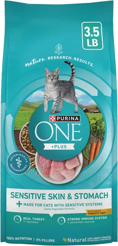 Purina ONE Estómago sensible, piel sensible, alimento seco natural para gatos, fórmula +Plus para piel y estómago sensible, bolsa de 3.5 libras