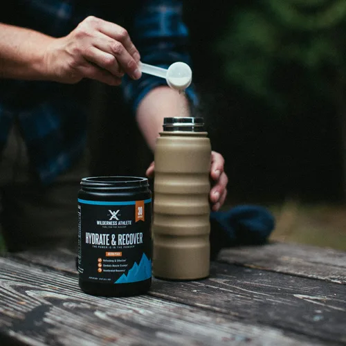 Miniatura 3 de Wilderness Athlete - Hidrata y recupera Mezcla de bebida líquida de electrolitos en polvo de hidratación - Recuperarse más rápido con Bcaas