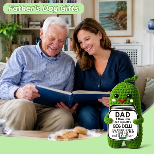 Miniatura 2 de MAMAGIFTREE Regalos de cumpleaños para el Día del Padre de parte de hija o hijo, pepinillo de ganchillo hecho a mano, regalo con texto en inglés "I