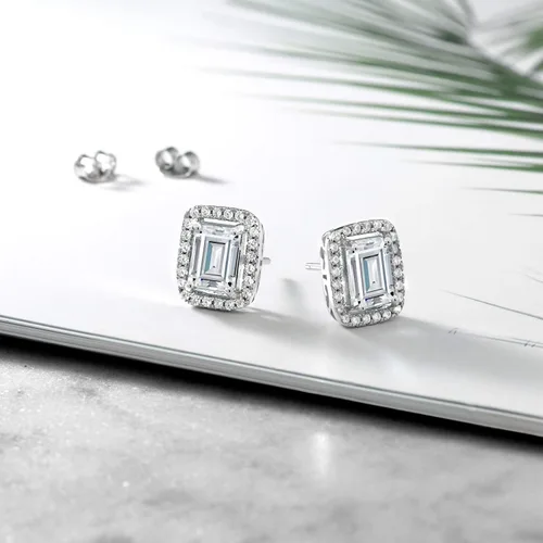Miniatura 28 de Gem Stone King Aretes de plata de ley 925 con piedra natal Corte esmeralda de 0.315 x 0.236 in Aretes de halo para mujer