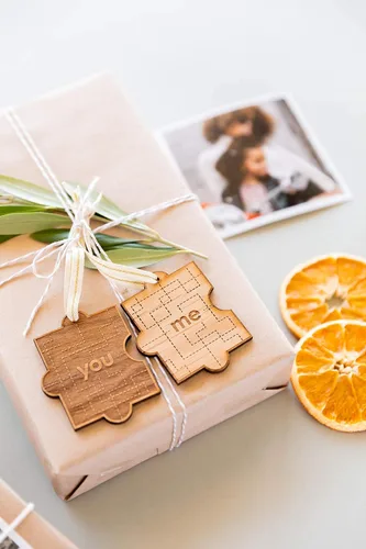 Miniatura 3 de Pareja de Adornos de Madera de Rompecabezas "Tú y Yo" para Aniversario de Boda, Vacaciones