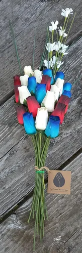 Miniatura 5 de Primitive Patriotic 2 Docenas Rojo con Puntas Negras, Blanco y Azul con Puntas Azul Oscuro Ramo