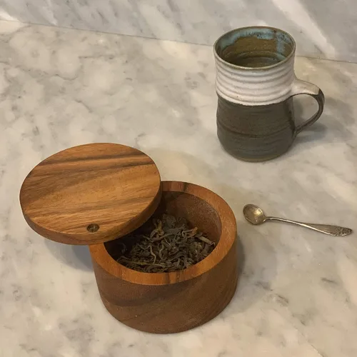 Miniatura 4 de Ironwood Gourmet 28221 Recipiente para guardar la sal de los Apalaches, madera de acacia, 4 x 4 x 2.5 pulgadas, marrón