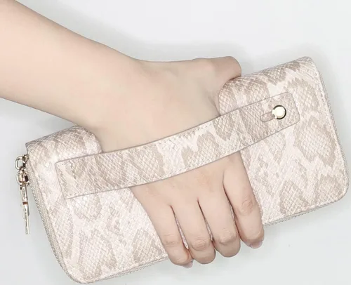 Miniatura 6 de B BRENTANO Cartera de Bolsillo de Cuero Vegano con Doble Cremallera y Correa de Mano con Agarre