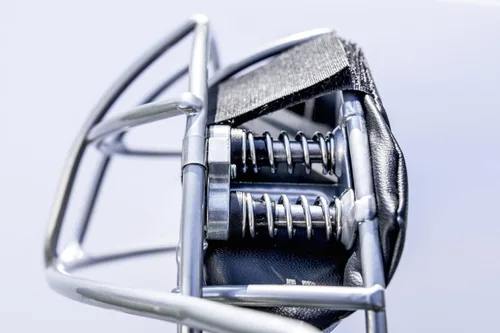 Miniatura 3 de FORCE3 Máscara tradicional de receptor Defender con sistema patentado de suspensión de choque S3