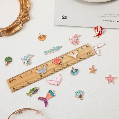 Miniatura 3 de MARFOREVER 120 dijes de mar con temática oceánica para la fabricación de joyas, esmalte dorado surtido de estrellas de mar y conchas marinas