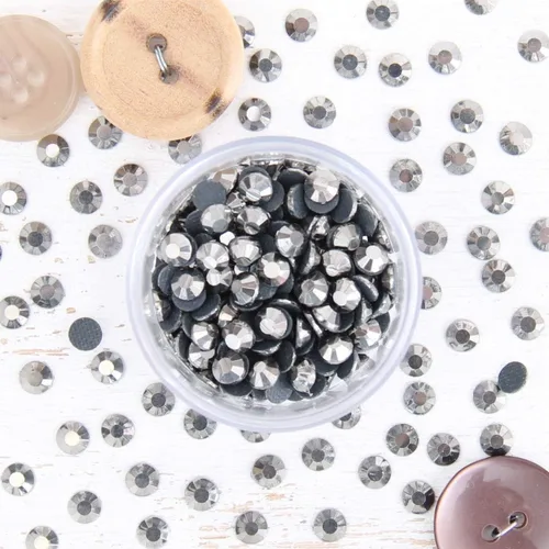 Miniatura 37 de Estrás para aplicar con calor - 6SS, 10SS, 16SS, 20SS, 30SS - 32 colores Iron-on hotfix rhinestones - add brilliant sparkle to apparel, denim