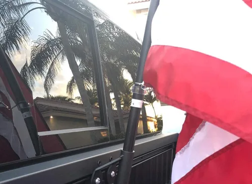 Miniatura 7 de iJDMTOY Kit de soporte de bandera de montaje lateral para carril de caja de camión, compatible con Toyota Tundra Tacoma, también otros camiones
