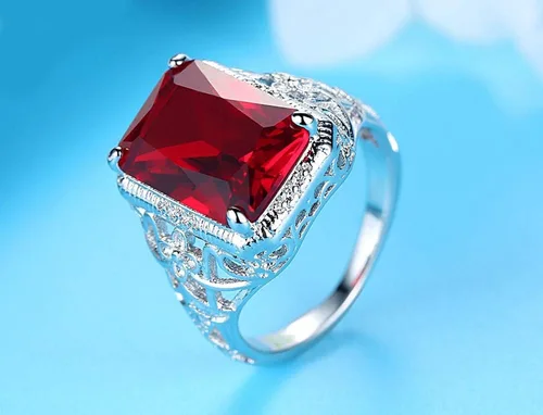 Miniatura 6 de Anillo de compromiso de rubí vintage de simulación rojo de plata tailandesa de gran quilate con patrón de flor simple cuadrado anillo de compromiso