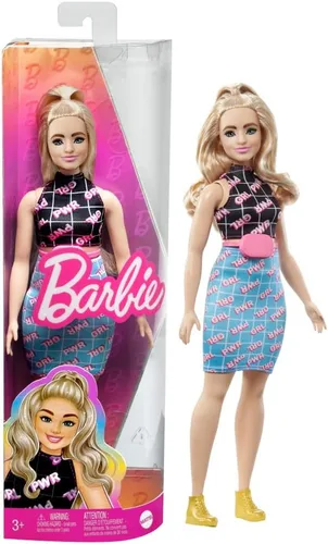 Muñeca Barbie Fashionistas #202, con curvas y cabello rubio, con atuendo estampado de Girl Power y accesorios que incluyen zapatillas y mochila