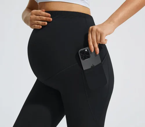 Miniatura 4 de JOYSPELS Leggings de maternidad acampanados sobre el vientre con bolsillos, cremosos, suaves, elásticos, corte de bota, pantalones de yoga