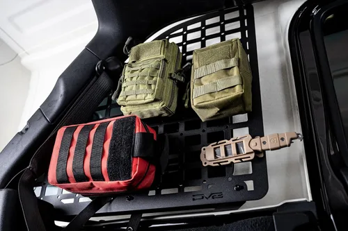 Miniatura 5 de DV8 Offroad Paneles de almacenamiento Molle para ventana trasera para Jeep Wrangler JL 2018-2023 de 4 puertas Incluye paneles laterales
